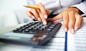 Why a Well-Designed Pitch Book is Vital for Investment Banks in 2025